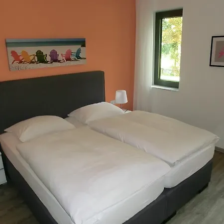 아파트 Kleeblatthaus Ruegen 푸트버스