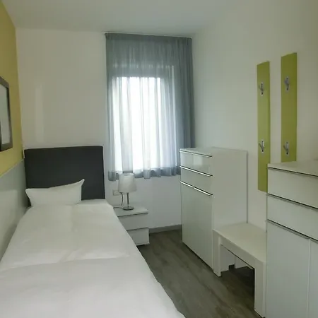 아파트 Kleeblatthaus Ruegen 푸트버스