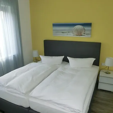 Kleeblatthaus Ruegen プットブス